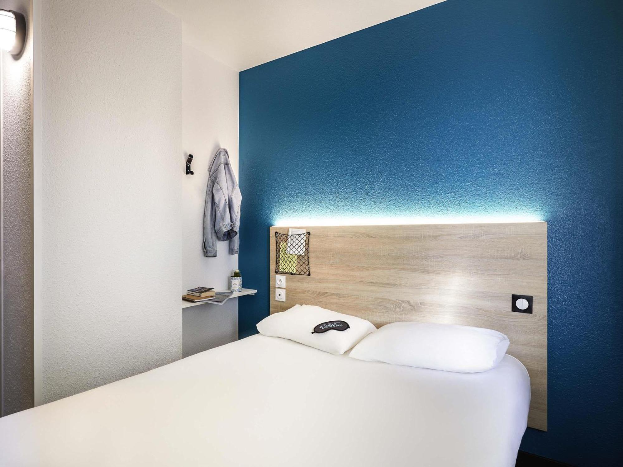 Cabrio Room Private Bathroom